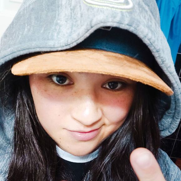 Meet your Posher, Sam - Picture 1 of 1